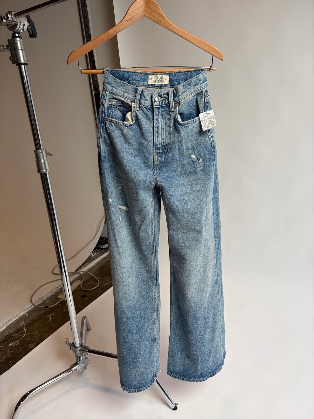 Free People We The Free Wide Leg Distressed Jeans Light Wash Size 24 NWT